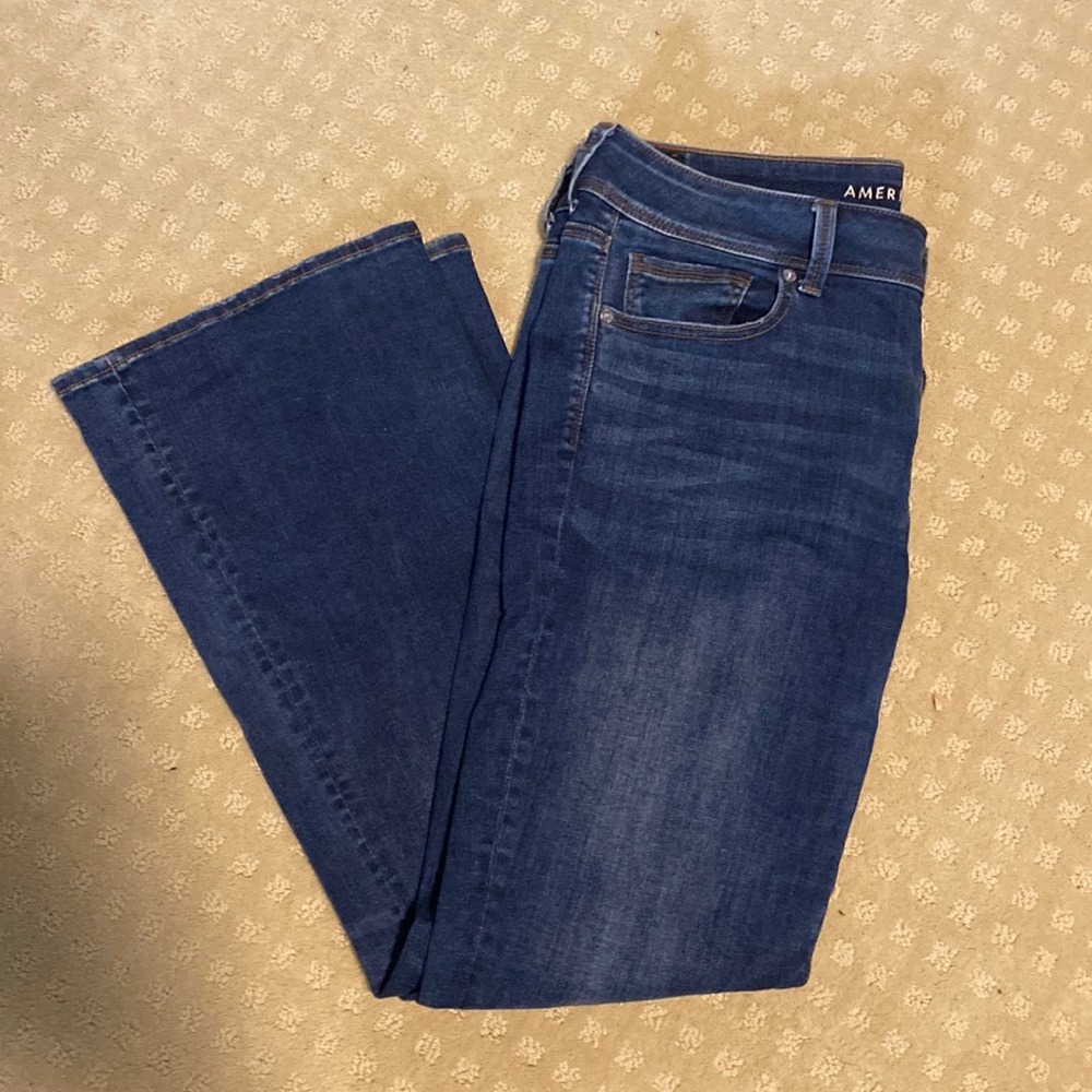 American Eagle Sz 14 super stretch bootcut jeans